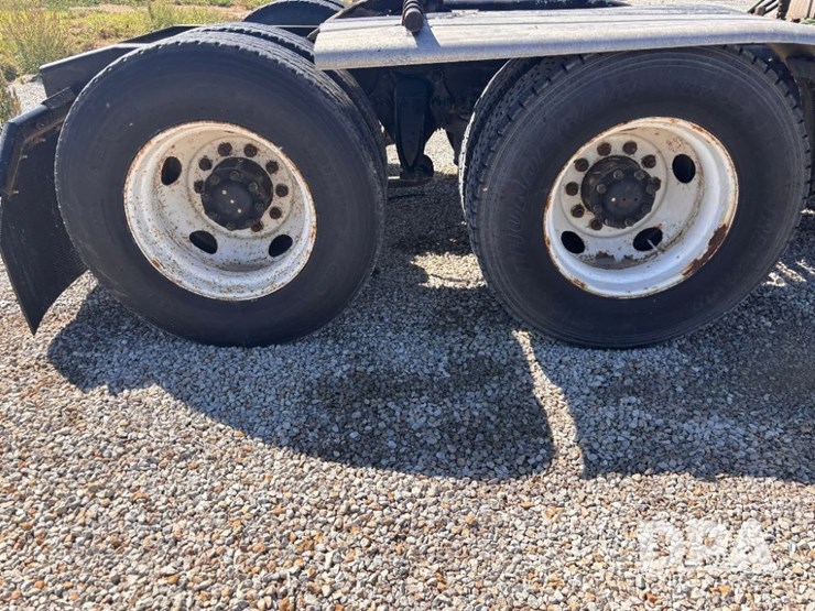 2004-sterling-day-cab-truck-(gp11427,-unit-31350)-image-37