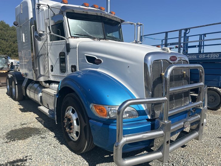2007-peterbilt-386-image-9