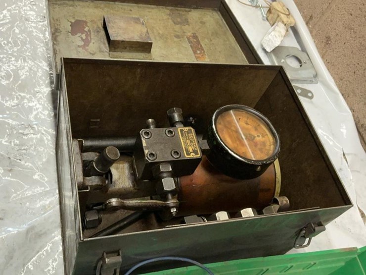 #111-•-bacharach-diesel-injector-tester-image-10