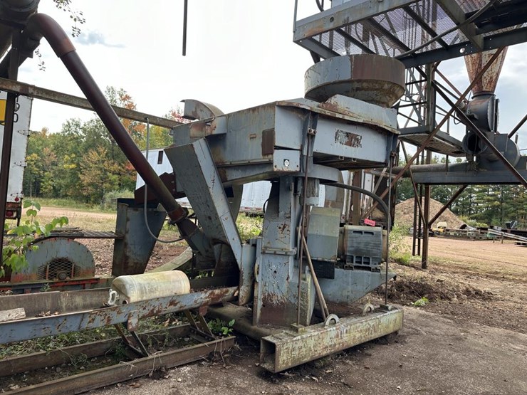#1599-•-morbark-chip-pac-750-chipper-image-2