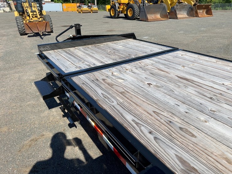 2025-delta-27tb-t/a-tilt-deck-trailer-image-16