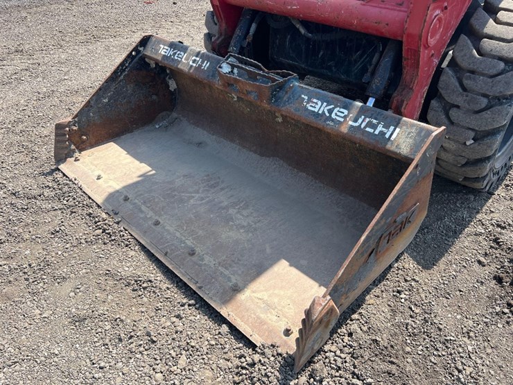 2017-takeuchi-ts50v-image-13