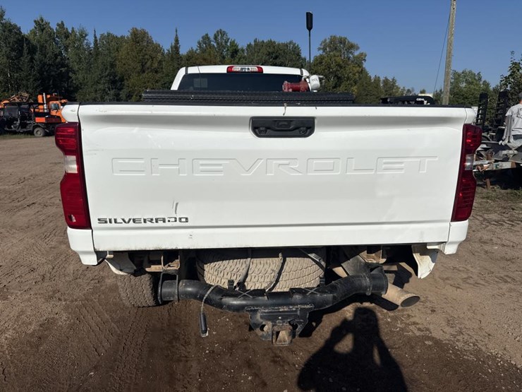 2019-chevrolet-2500-image-4