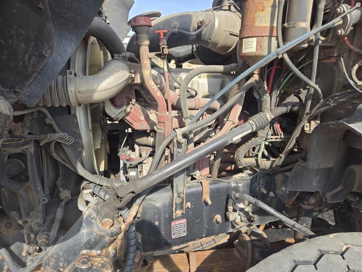 #1244-•-mack-gu813-day-cab-truck-tractor-image-44