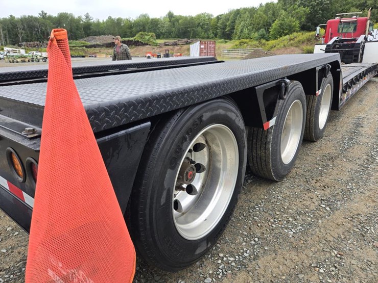 2024-globe-lowboy-image-28