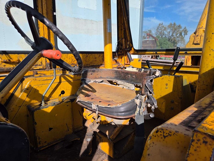 john-deere-510-image-17