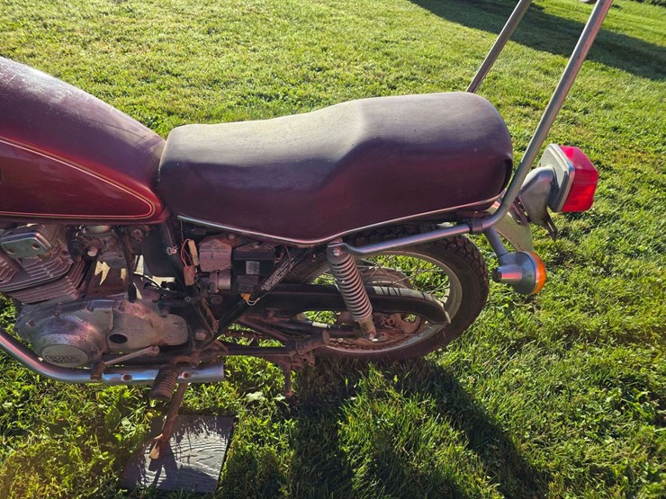 1980-suzuki-tscc-motorcycle,-shows-6,665-miles,-non-running,-history-is-unknown-*no-title-image-8