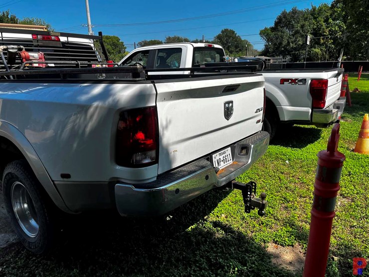 2011-ram-3500-laramie-image-5