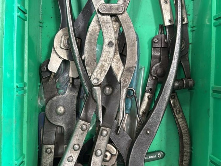 #142-•-leather-punches-&-snap-ring-pliers-image-3