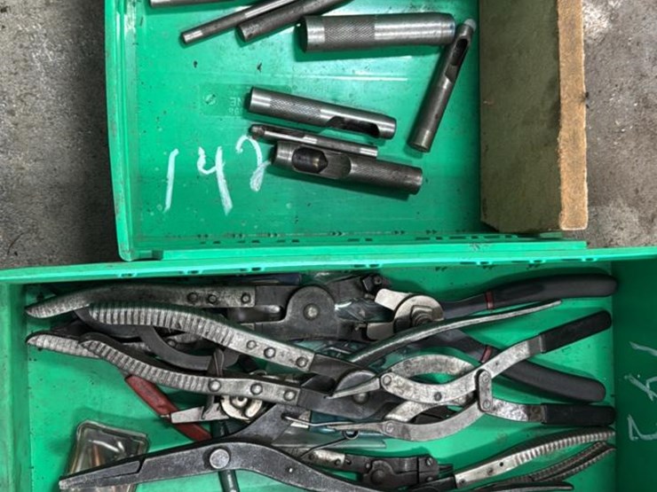 #142-•-leather-punches-&-snap-ring-pliers-image-1