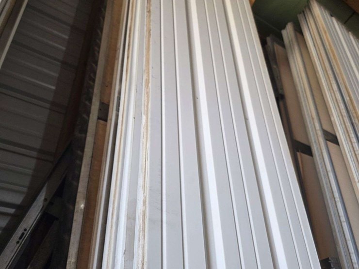 (1)-used-12’-x-9’-garage-door,-¾”-foam-insulation,-comes-with-all-track-(high-lift-track-up-to-14’),-image-7