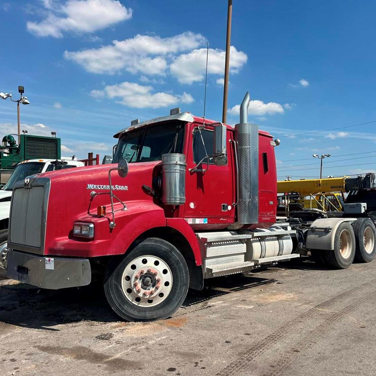 2012 WESTERN STAR 4900