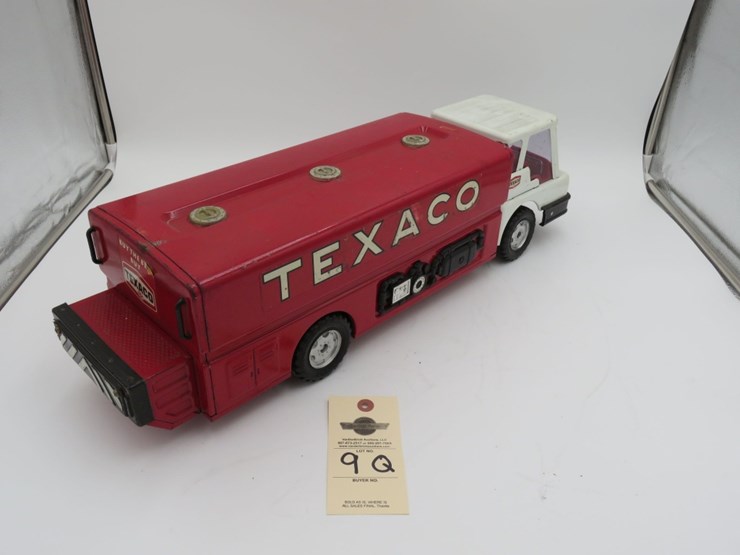 texaco-jet-fuel-tanker-truck-image-2