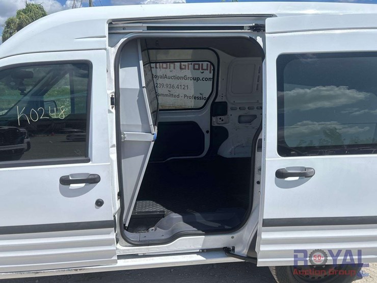 2010-ford-transit-connect-image-18