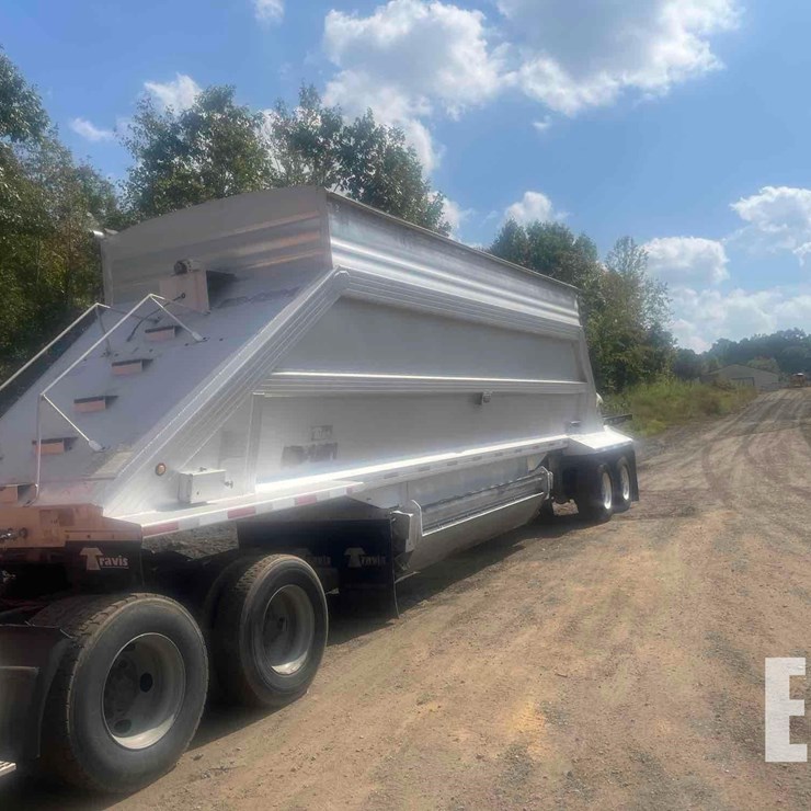 2013 TRAVIS 39 ft
