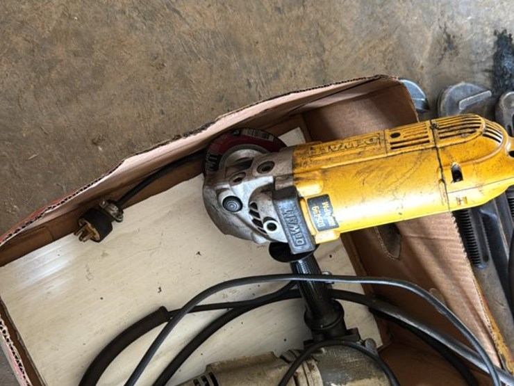 #156-•-electric-dewalt-grinder,-&-electric-nibbler-image-1