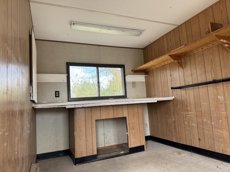 #1089-•-mobile-office-trailer-image-31