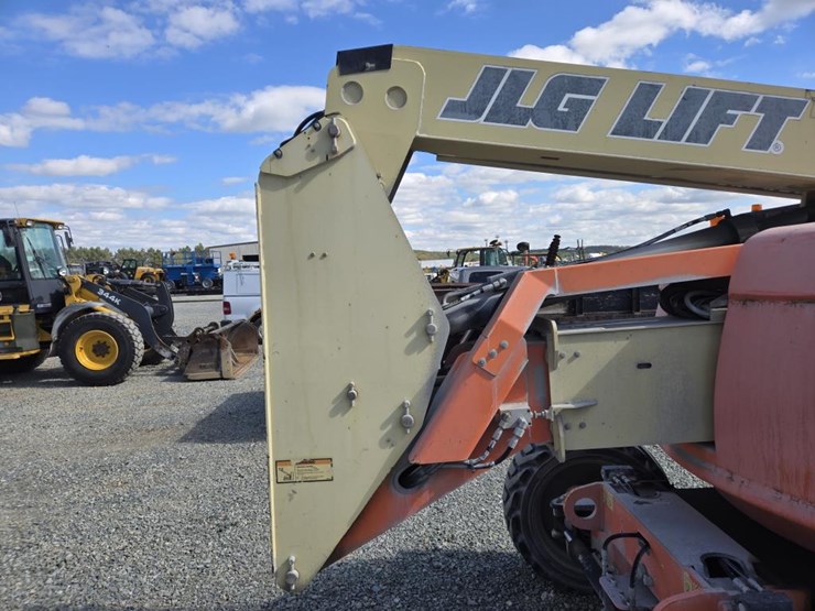 2015-jlg-600aj-image-30