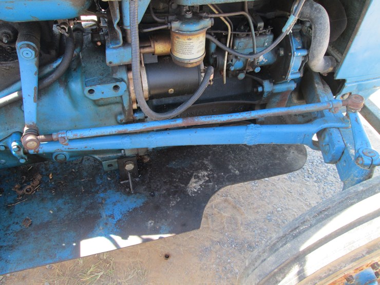 ford-2000-image-13