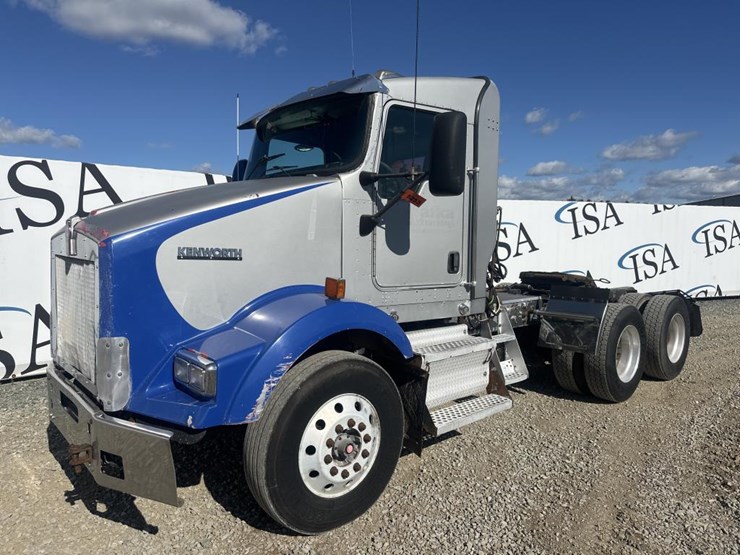 2005-kenworth-t800-image-1
