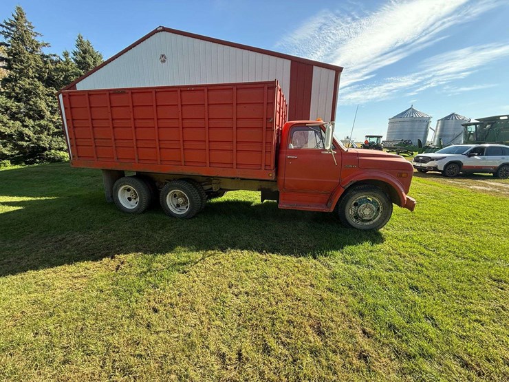 1969-chevrolet-c50-image-12