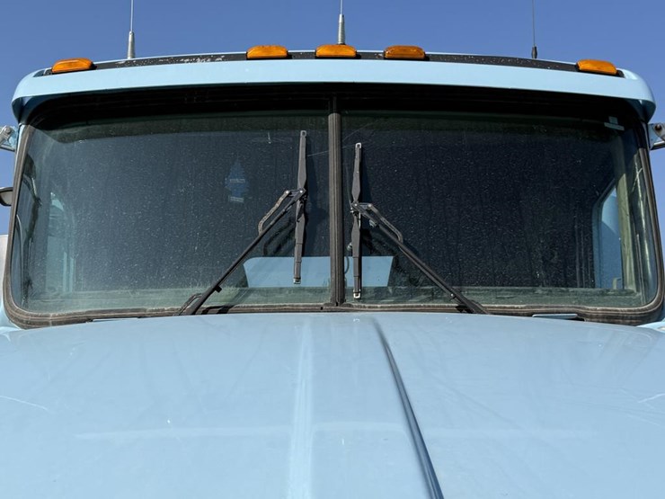 2015-kenworth-t800-image-34