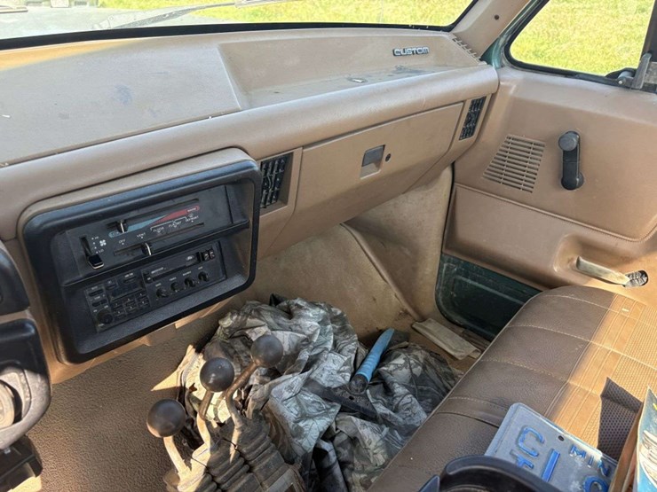 1990-ford-f350-image-18