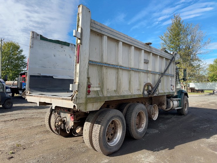 2000-freightliner-fl112-image-5
