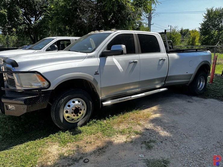 2011-ram-3500-laramie-image-1