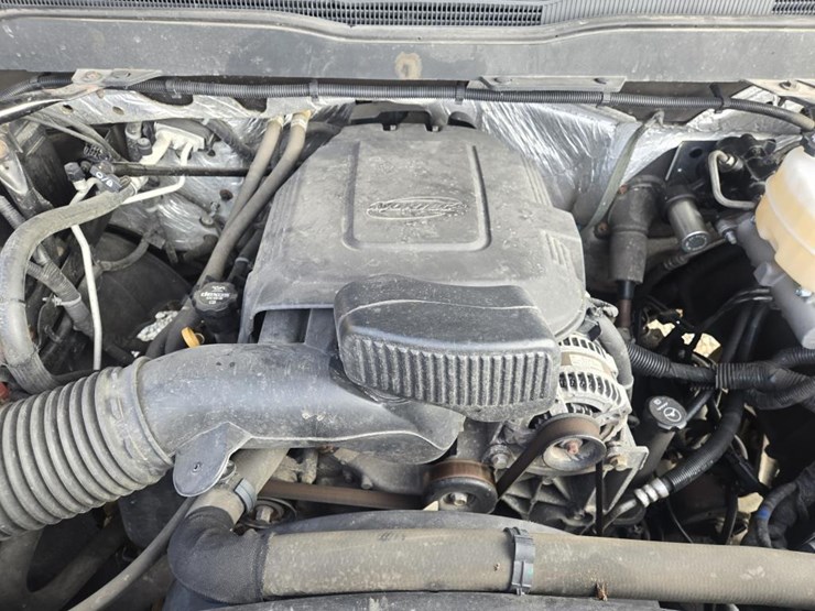 2015-chevrolet-2500-image-30