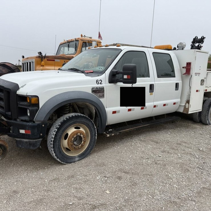 2008 FORD F550