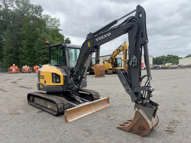 2021-volvo-ecr50f-mini-excavator-image-7