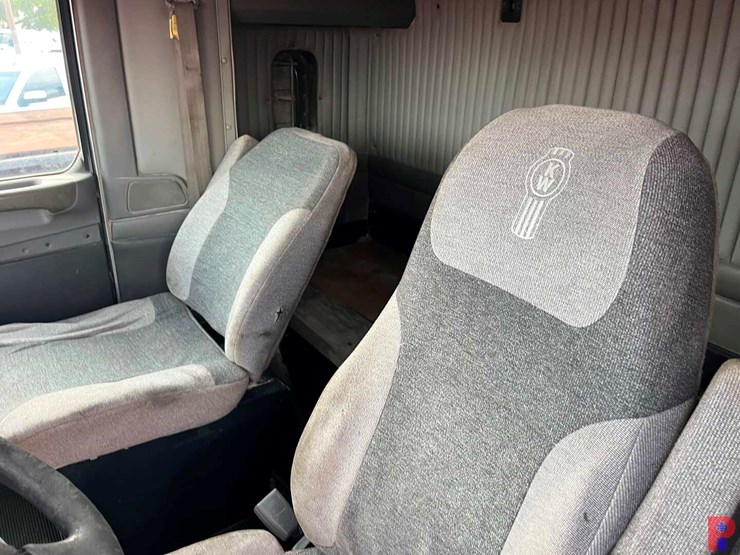 2009-kenworth-t800-image-8