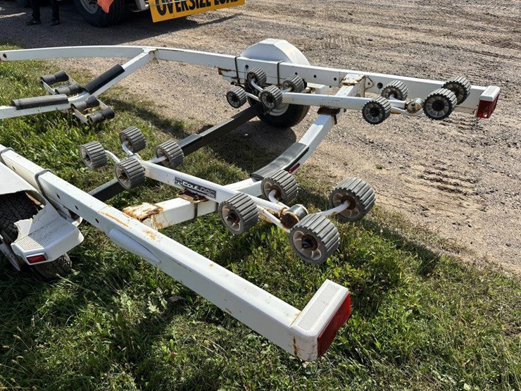 #1410-•-shorelander-boat-trailer-image-11