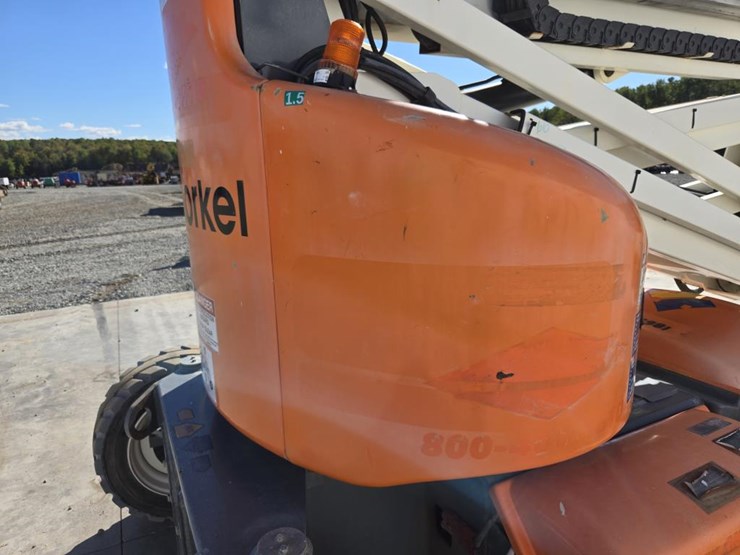 #5189-•-2017-snorkel-a46je-manlift-image-41