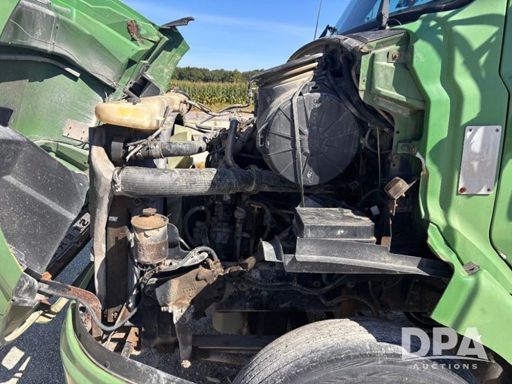 2004-sterling-day-cab-truck-(gp11427,-unit-31350)-image-50
