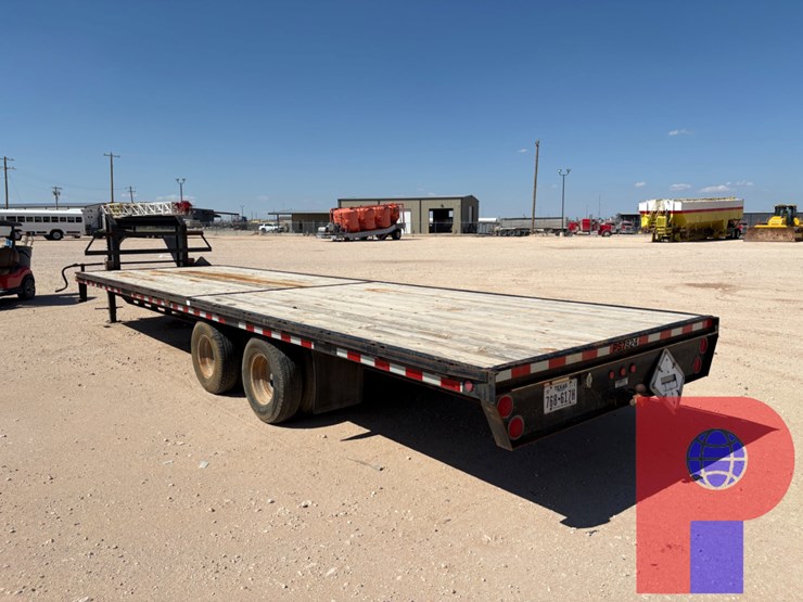 2014-bestbilt-trailers-30’-x-8’-t/a-gooseneck-flatbed-trailer-image-4