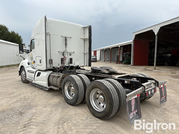 2021-kenworth-t680-image-7