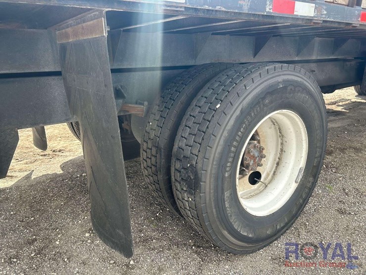 2005-ford-f750-image-24