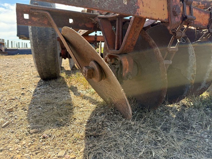 8’-tandem-disk,-no-cylinder,-needs-work,-loading-is-available.-this-item-is-located-in-south-dakota,-image-9
