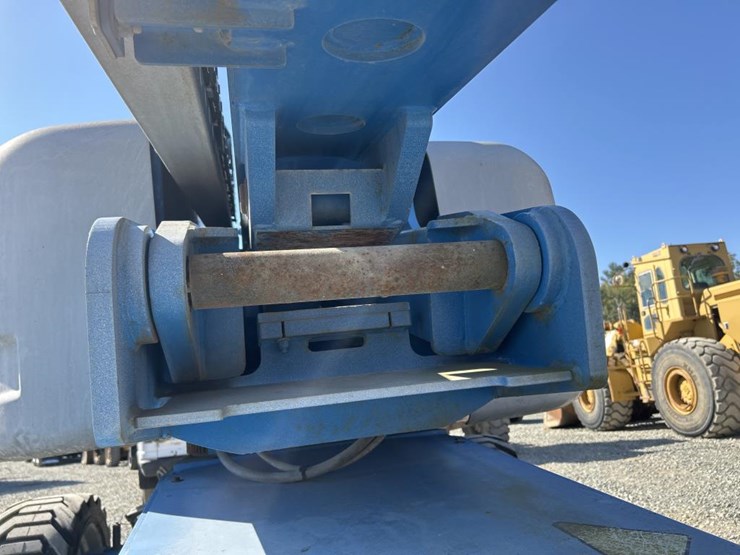 2003-genie-s60-image-24