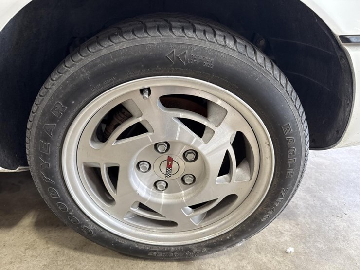 #1399-•-1990-chevrolet-corvette-convertible-car-image-51