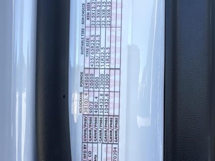 2025-kenworth-t880-image-111
