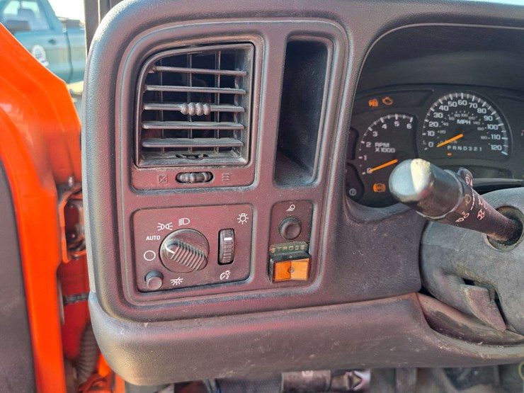 2006-chevrolet-2500hd-image-26