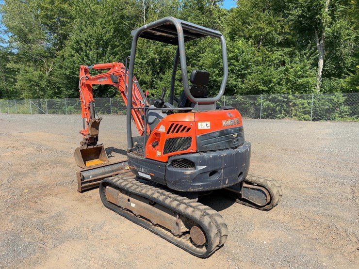 2011-kubota-u35-image-3