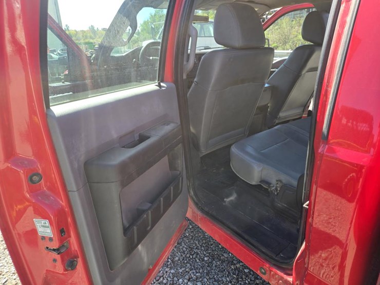 2011-ford-f450-image-38