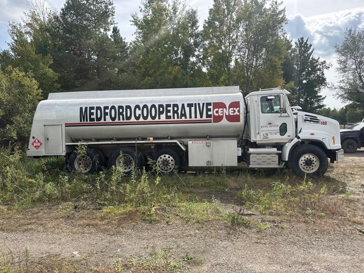 2015-western-star-4700sb-image-6