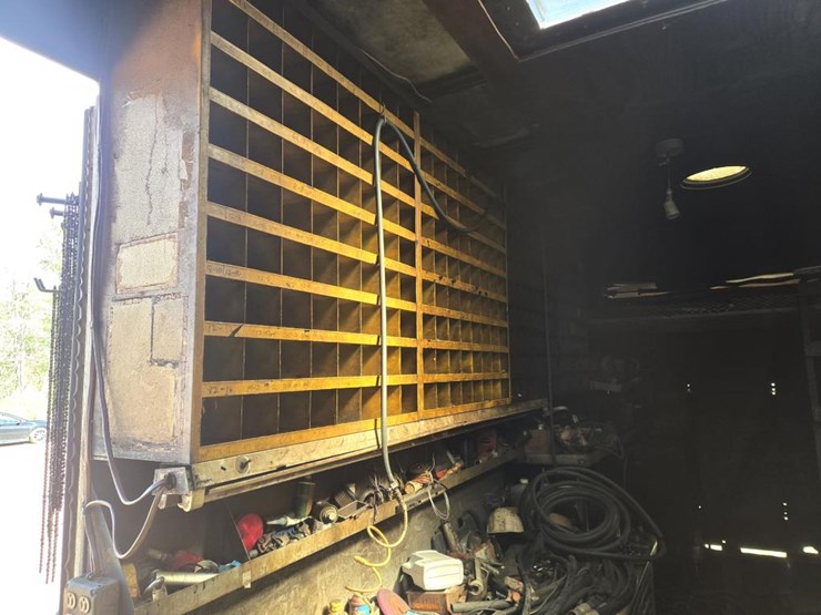 #1760-•-43’-dry-van-work-van-image-8