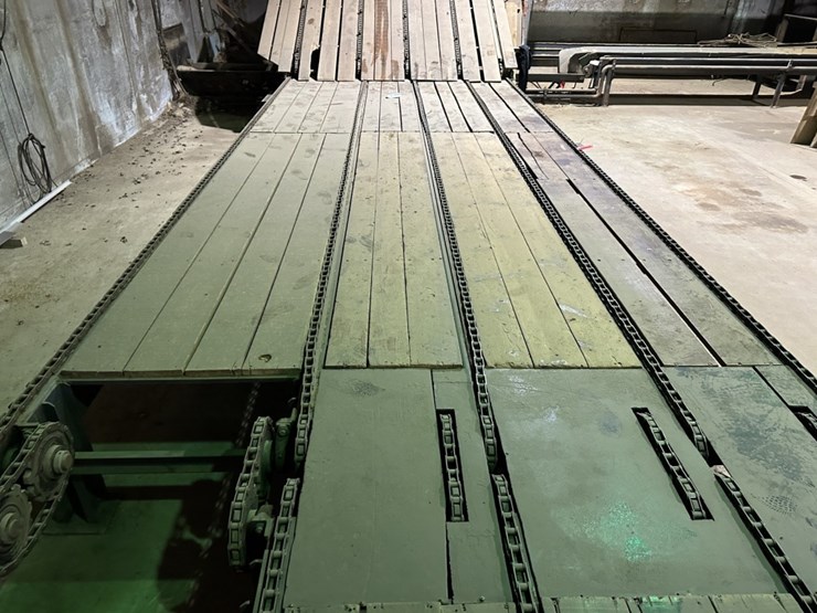 #1592-•-33'-lumber-deck-image-3