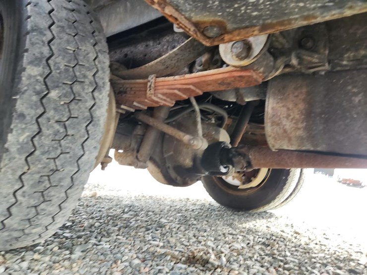 2002-ford-f550-image-45